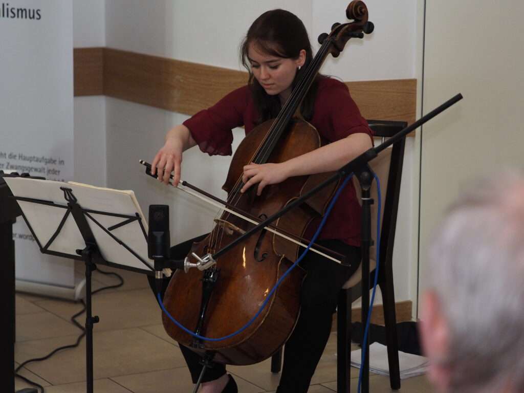 Julia Wasmund am Violoncelo